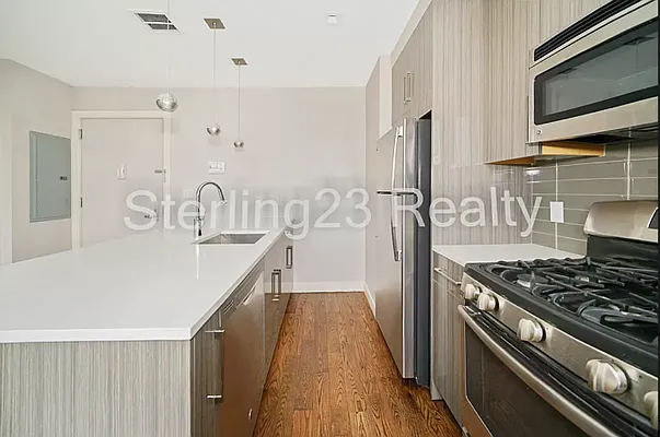 Rented by Sterling Realty Solution Inc | media 30