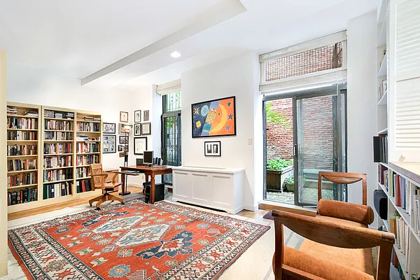 Sold by Compass | media 18