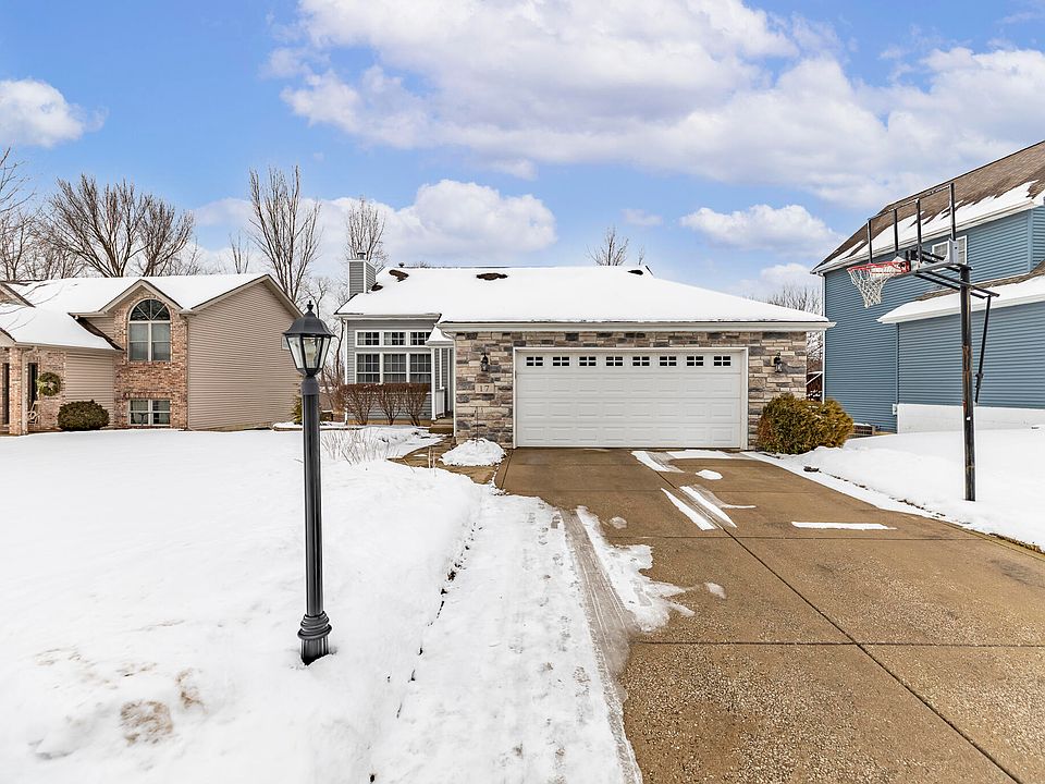 1st image of 17 Browning Ln