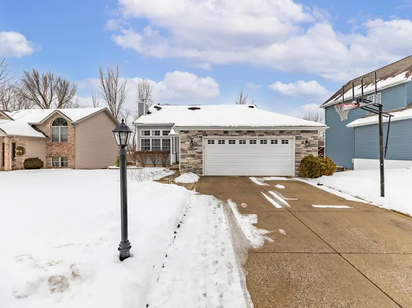 17 Browning Ln, Valparaiso, IN 46383