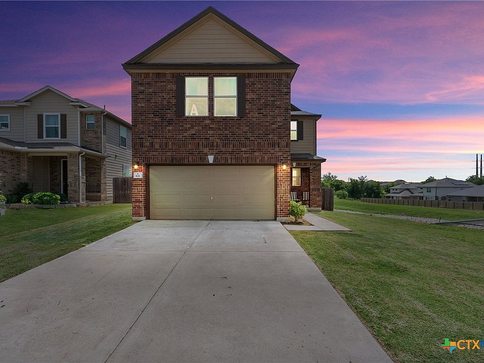 1st image of 121 Passiflora Dr