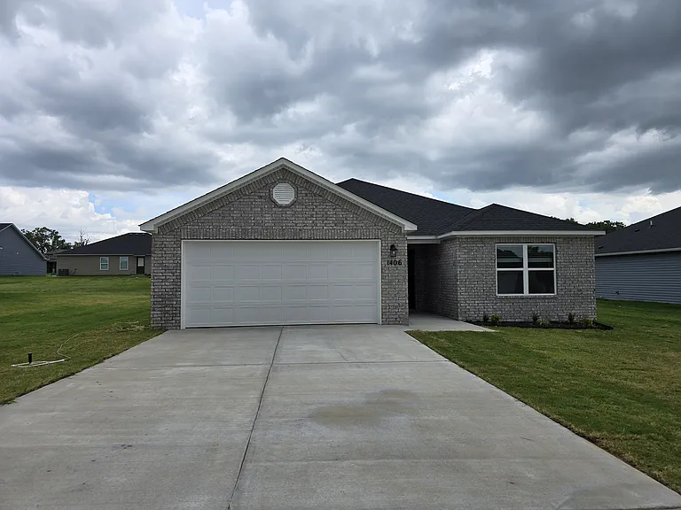 1406 E Piedmont Ct — Photo 1