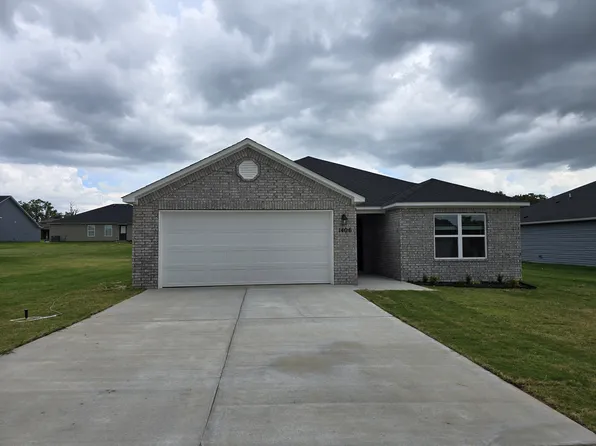 1406 E Piedmont Ct, Siloam Springs, AR 72761