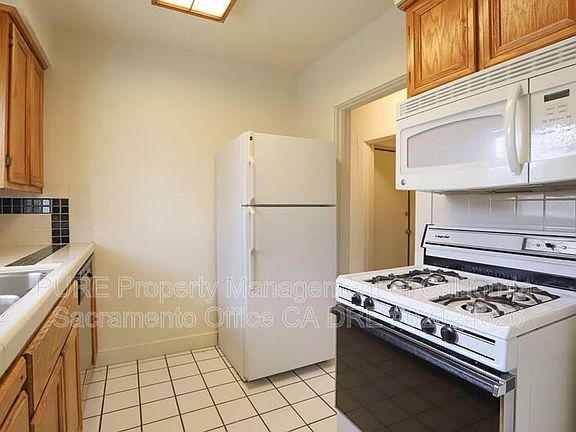 2nd image of 2700 T St APT 3