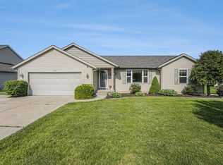 6479 Dew Pointe Ave SE, Caledonia, MI 49316
