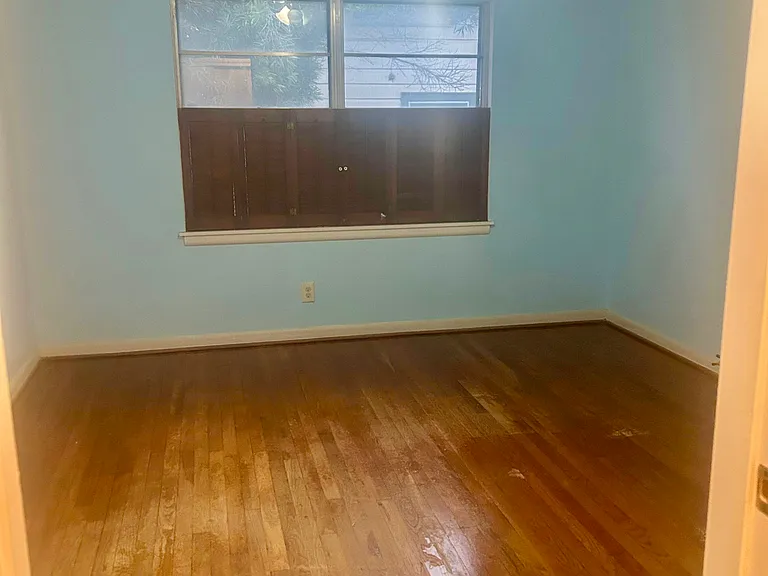 1135 Parkwood Pl — Photo 7