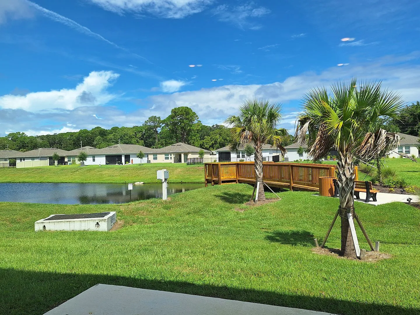 3br 2.5ba Townhome — Photo 3