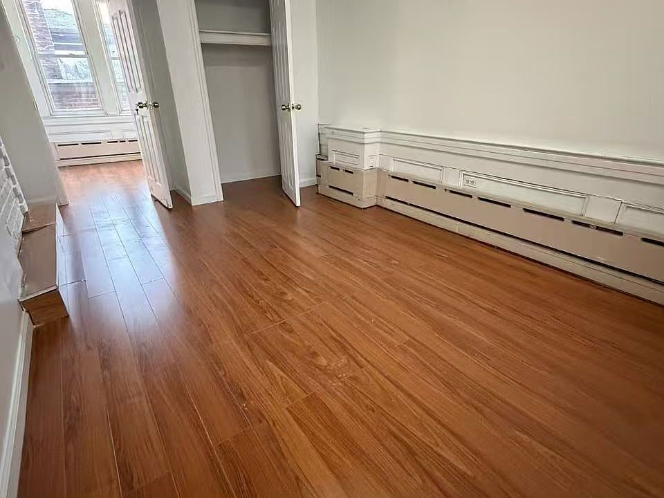 1st image of 8756 191st St
