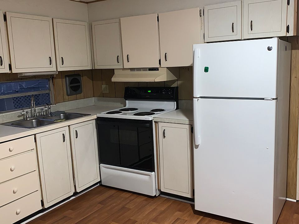 2nd image of 21308 Rustic Lodge Ln