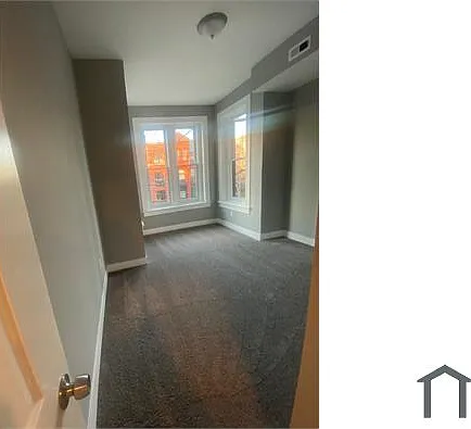 2 bed, 750 sqft, $3,379 — Photo 4