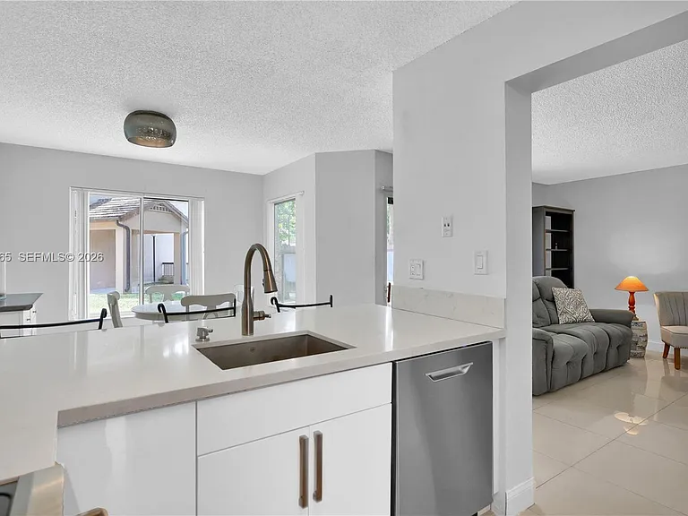13946 SW 91st Ter #13946 — Photo 10