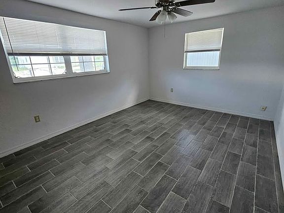 4th image of 4934 Picture Ave