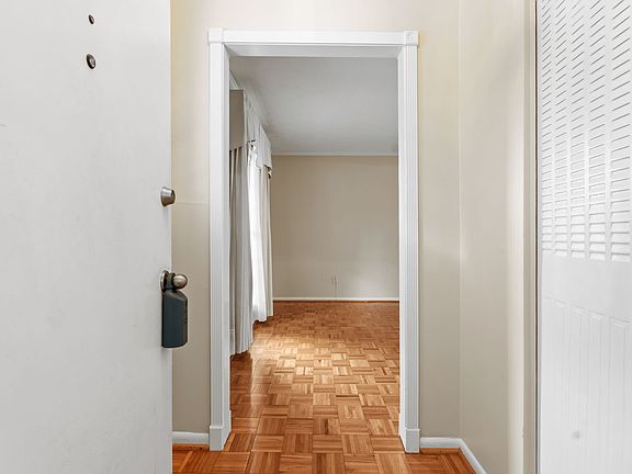 5th image of 3825 Lavista Rd APT Y1