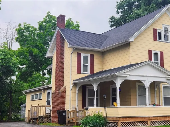 16 Monroe St, Honeoye Falls, NY 14472