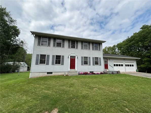 3575 Maple Ave, Walworth, NY 14568