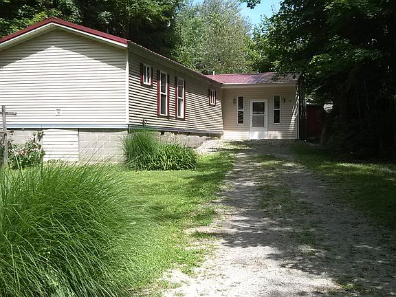 2nd image of 11489 Holiday Way