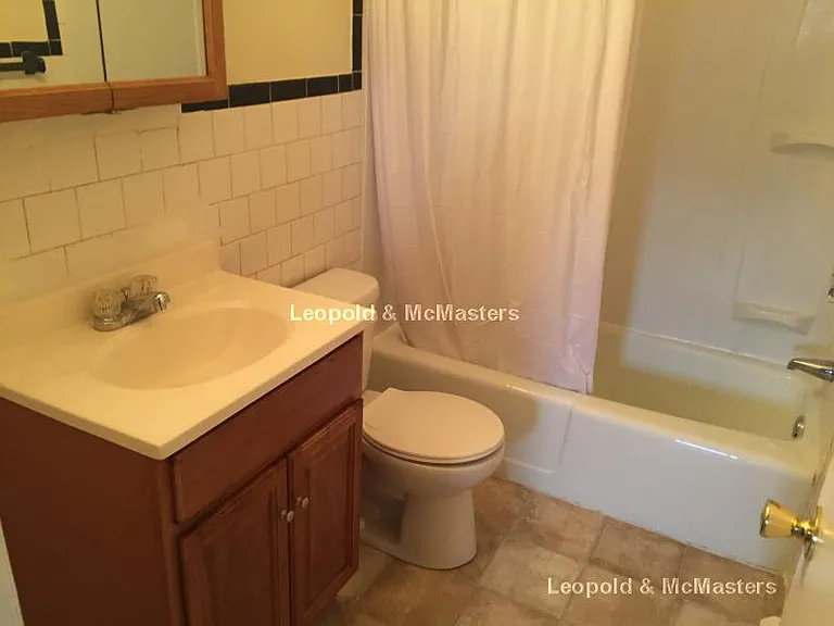 18 Hyde Park Ave — Photo 6