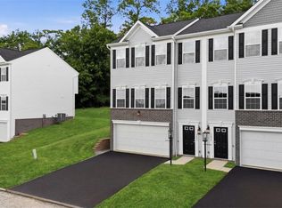 1237 Bedford Rd #2083B, North Huntingdon, PA 15642