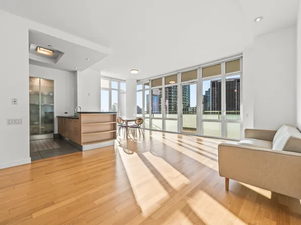 325 5th Ave APT 32F, New York, NY 10016