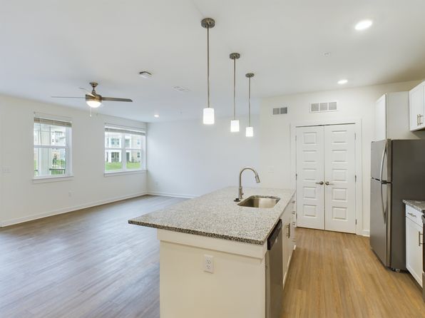 2520 New Port Royal Rd APT 4203