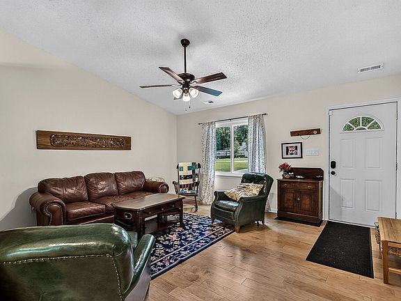5th image of 130 Falcon Crest Rd