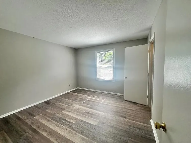 1448 Nottingham Rd — Photo 11