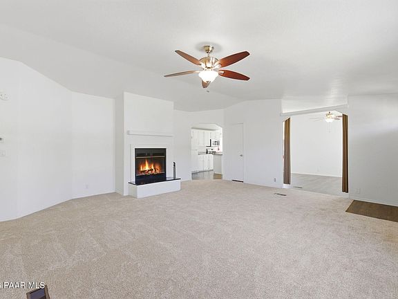 3rd image of 2923 N Kings Hwy E