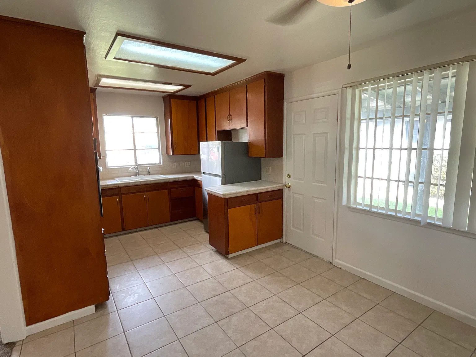 2 bed, 1.0 bath, 800 sqft, $1,450 — Photo 4