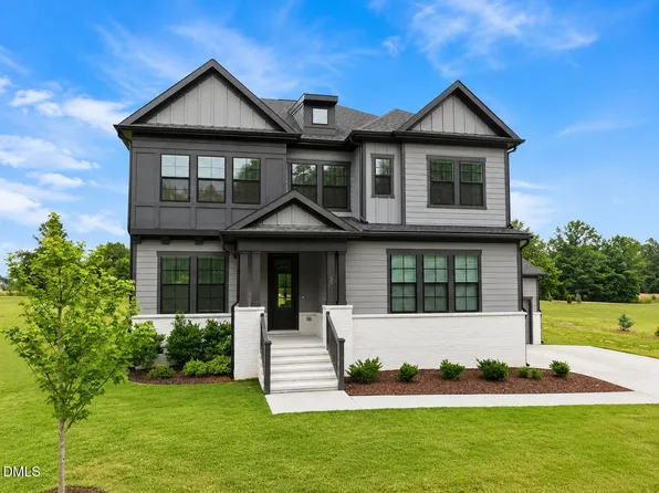 45 Scotland Dr, Youngsville, NC 27596