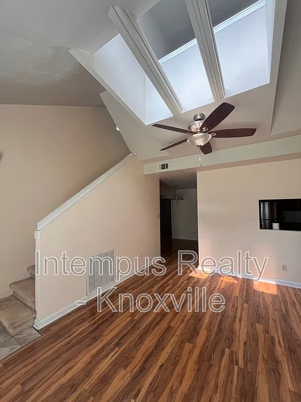 2 bed, 2.0 bath, $1,850 — Photo 3