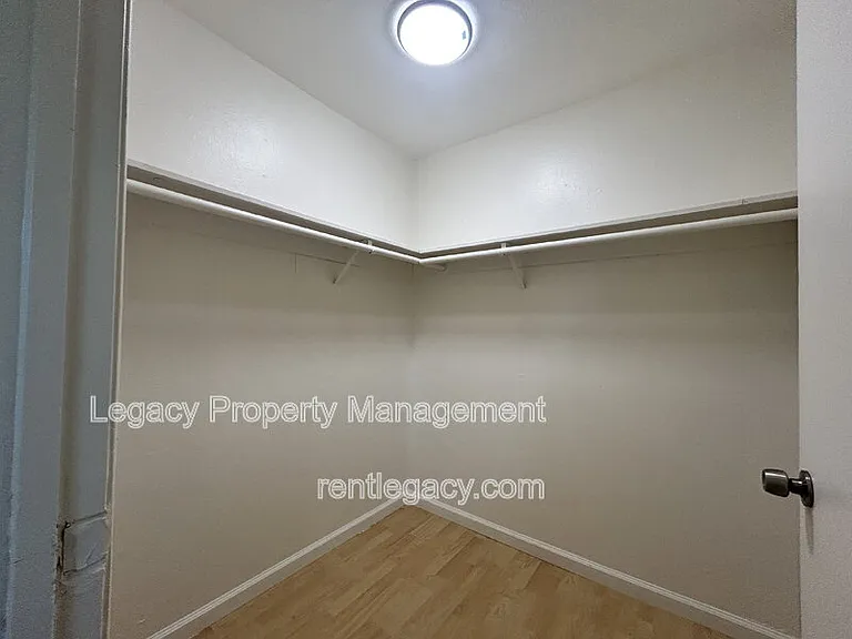 4552 Ashcroft Ave #36D — Photo 8