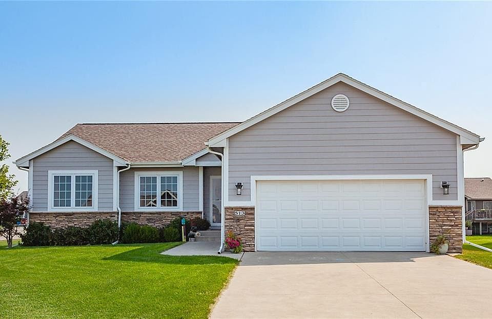 1st image of 513 Evergreen Dr NW