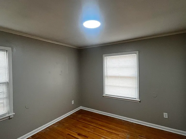 4667 Violet Ave — Photo 10