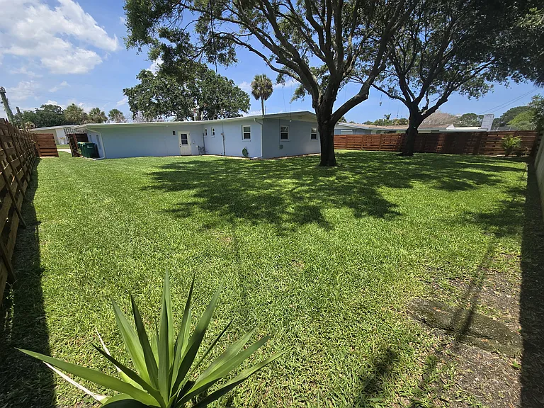 550 Capri Rd — Photo 34