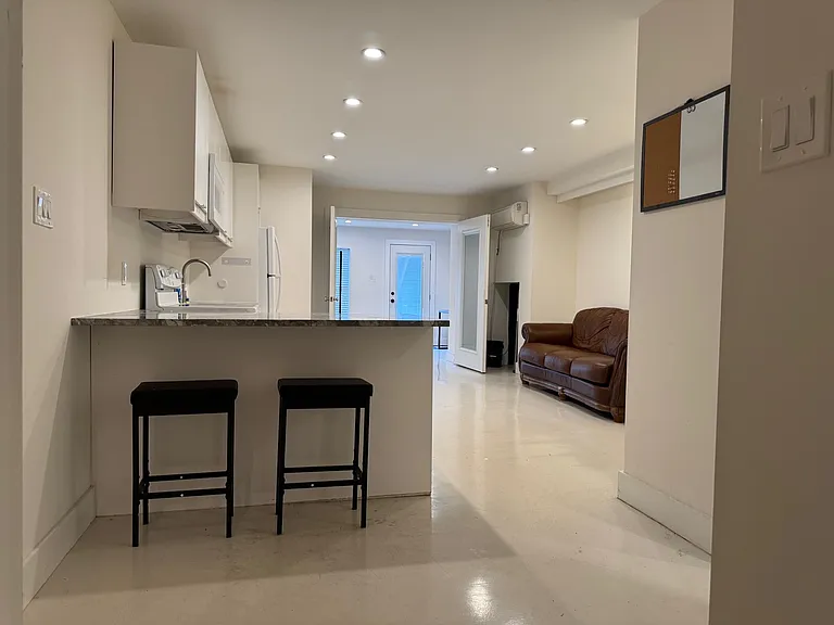 1634 N Calvert St #2 — Photo 3
