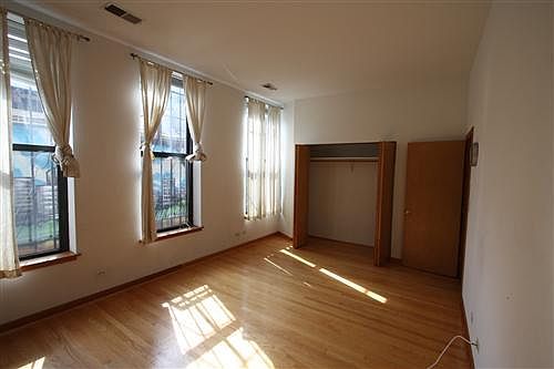 1st image of 2009 W North Ave #2S