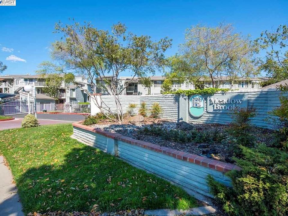 1st image of 37168 Meadowbrook Cmn APT 103