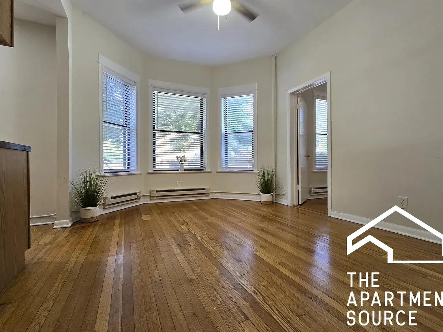 1 bed, 800 sqft, $1,895 — Photo 1