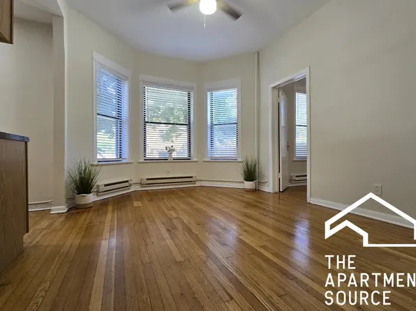 915 W Waveland Ave APT 3B, Chicago, IL 60613