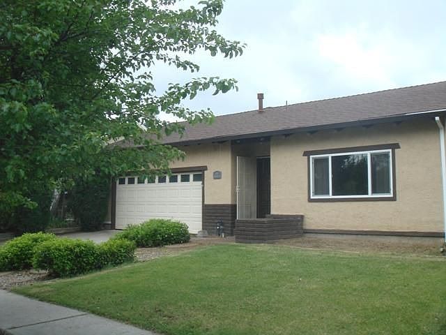 1st image of 579 Parkhurst Dr