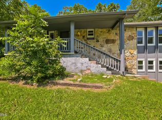 611 Harmon Ln, Lenoir City, TN 37771