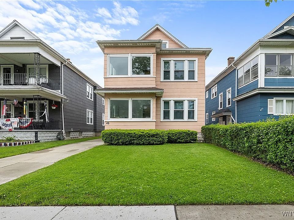 1st image of 49 Fairchild Pl Unit 1