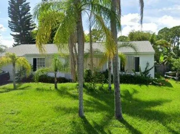 138 Aviation Ave NE, Palm Bay, FL 32907