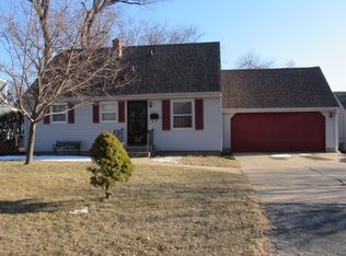 403 Glendale Rd, Loves Park, IL 61111