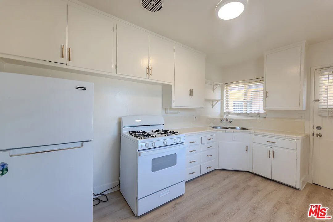 1 bed, 1.0 bath, 600 sqft, $1,995 — Photo 1