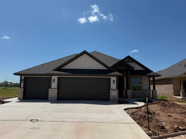 2216 SW 160th St, Oklahoma City, OK 73170