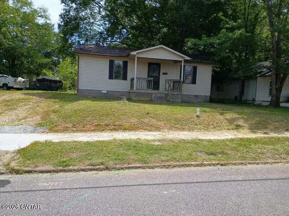 217 Irvine St, Paris, TN 38242