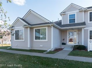 8625 Bromley Pl, Johnston, IA 50131
