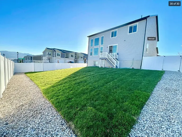 2162 Cloverleaf Way — Photo 26
