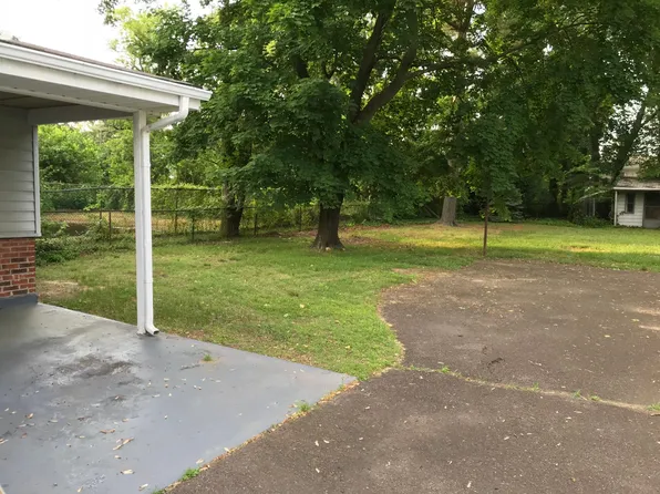 9 Deptford Rd, Glassboro, NJ 08028